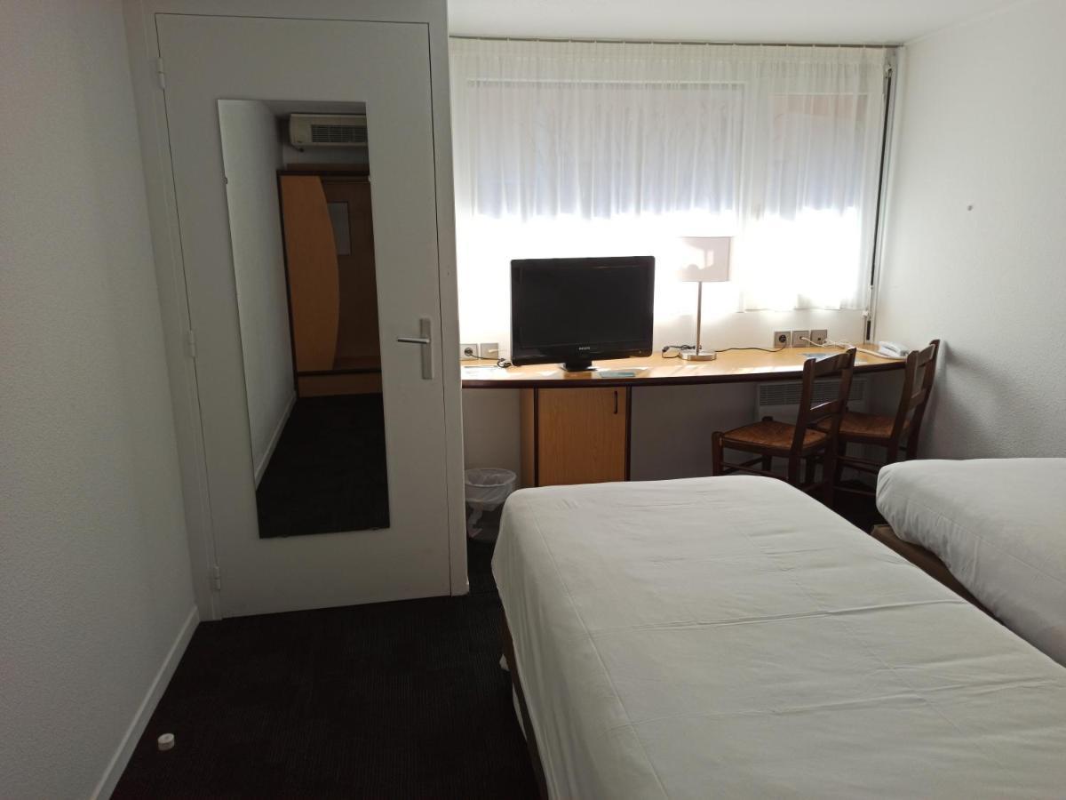 Kyriad Direct Marseille Est La Valentine Ла-Пен-сюр-Ювон Экстерьер фото